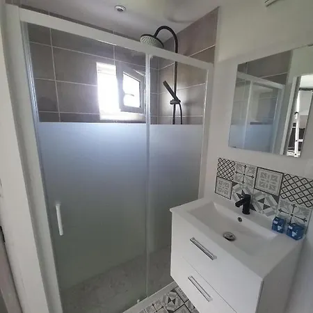 Maison Du Chemin De Fer Apartment